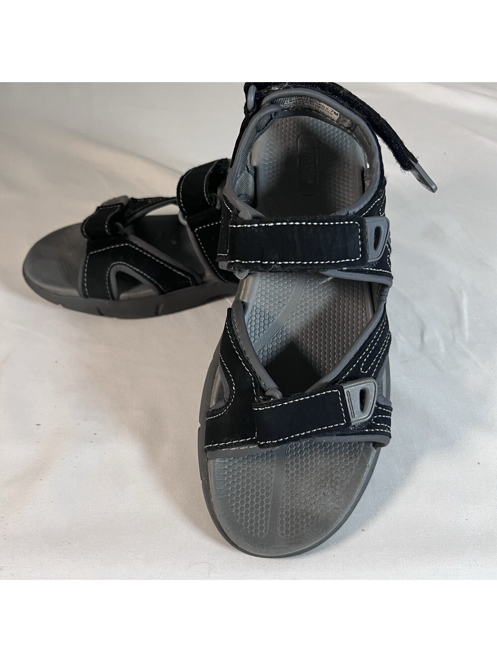 Khombu Women's Evelyn Comfort Outdoor Hiking Sandals Black & Gray Size 7M
